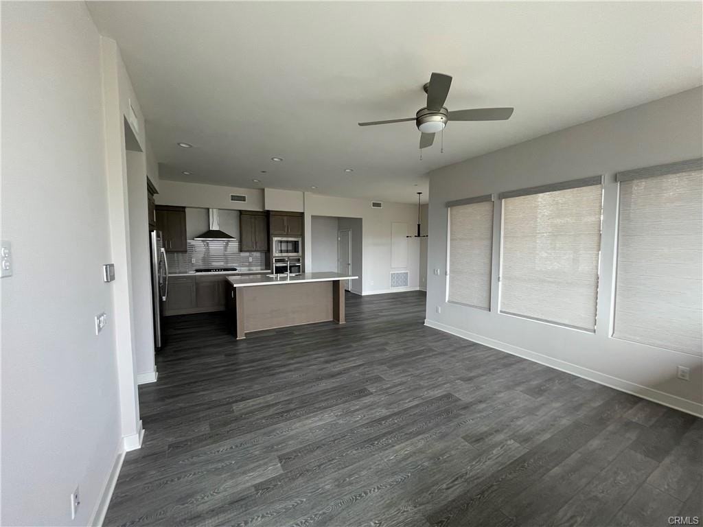 326 Doheny Way - Photo 2 of 8