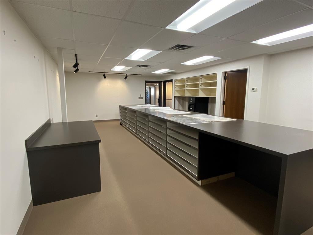 13415 North Santa Fe Avenue - Photo 4 of 16