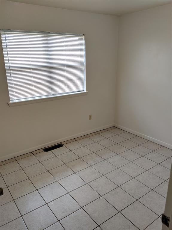 8 N Baumann Ave - Photo 5 of 8