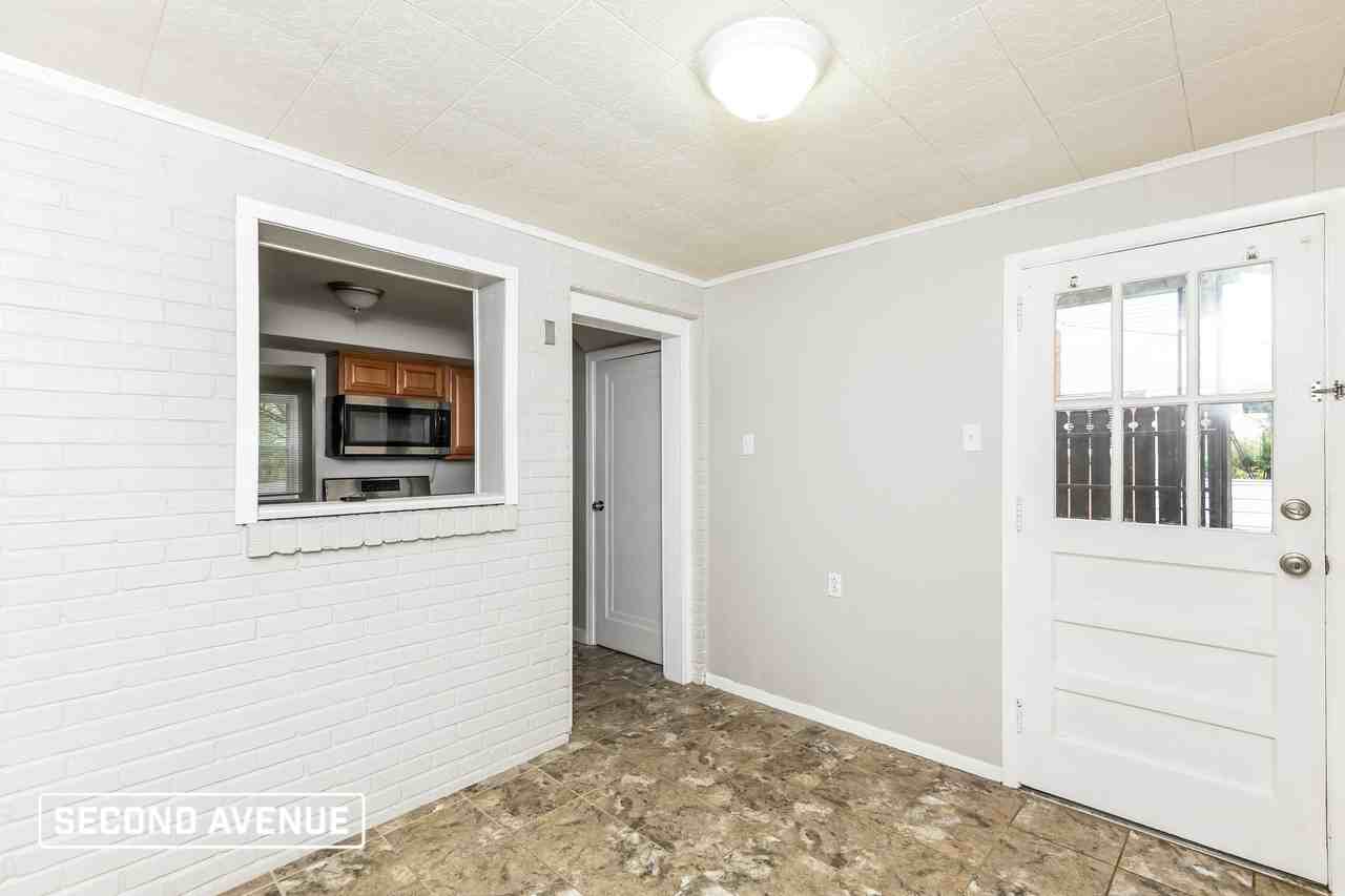 43 Glenview Ave - Photo 5 of 28