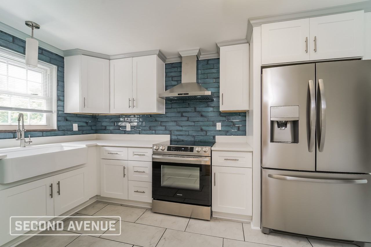 319 Mercer Ave - Photo 2 of 20