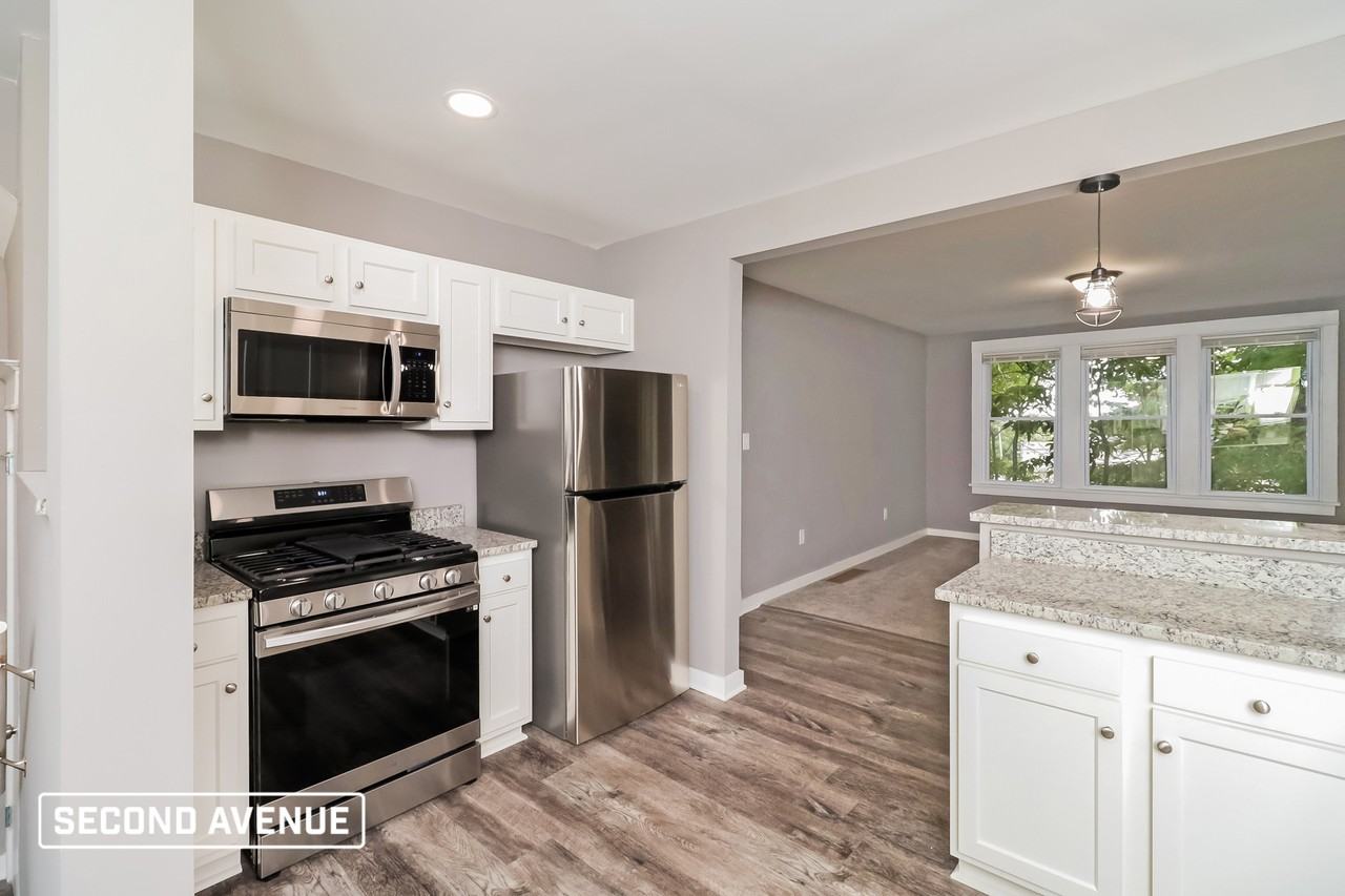 10814 Frankstown Rd - Photo 2 of 15