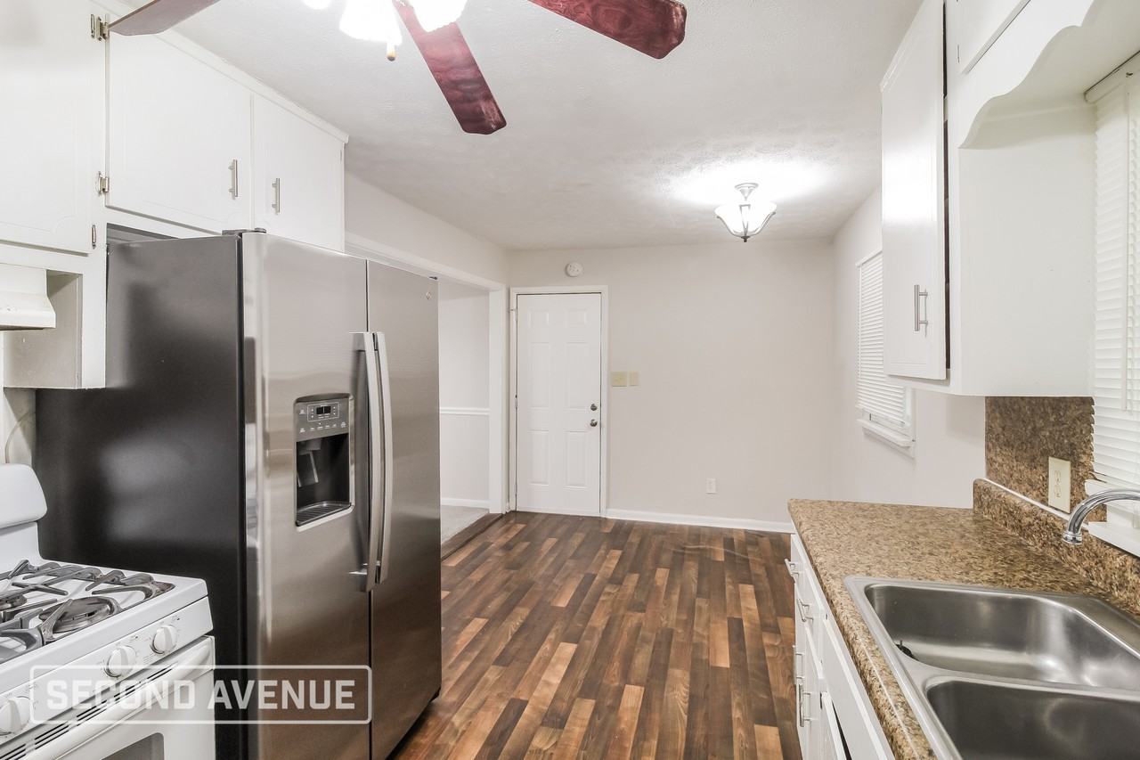 2481 Rockbridge Rd Nw - Photo 4 of 29