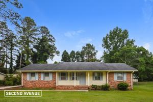 featured image of 721 Bluebird Dr Se