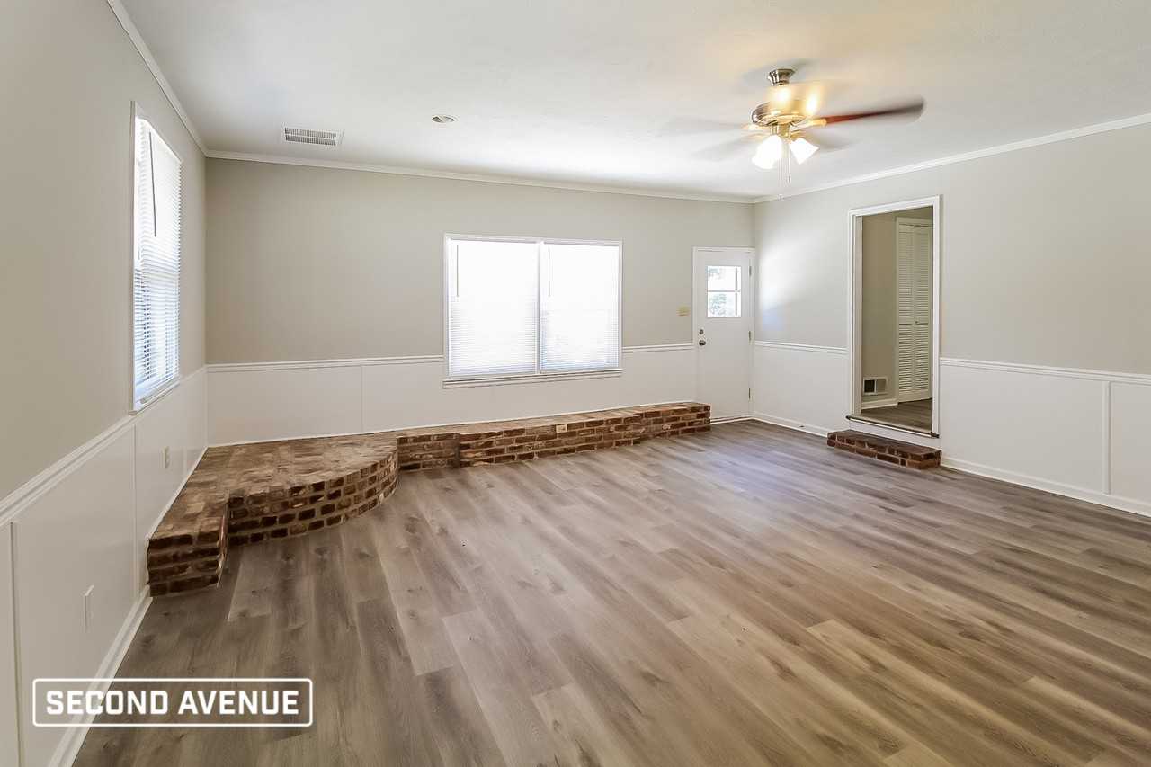 721 Bluebird Dr Se - Photo 4 of 23