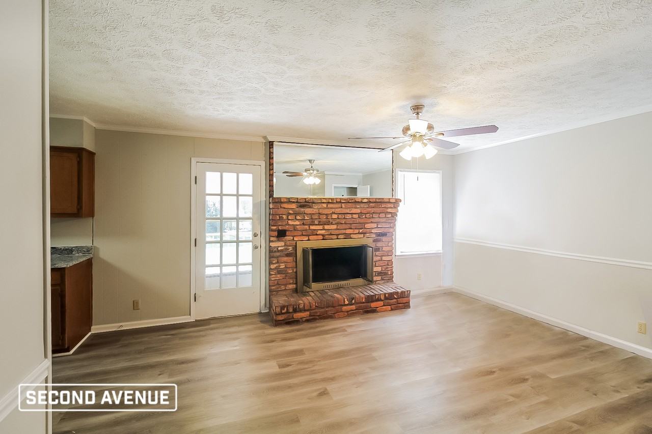 721 Bluebird Dr Se - Photo 5 of 23