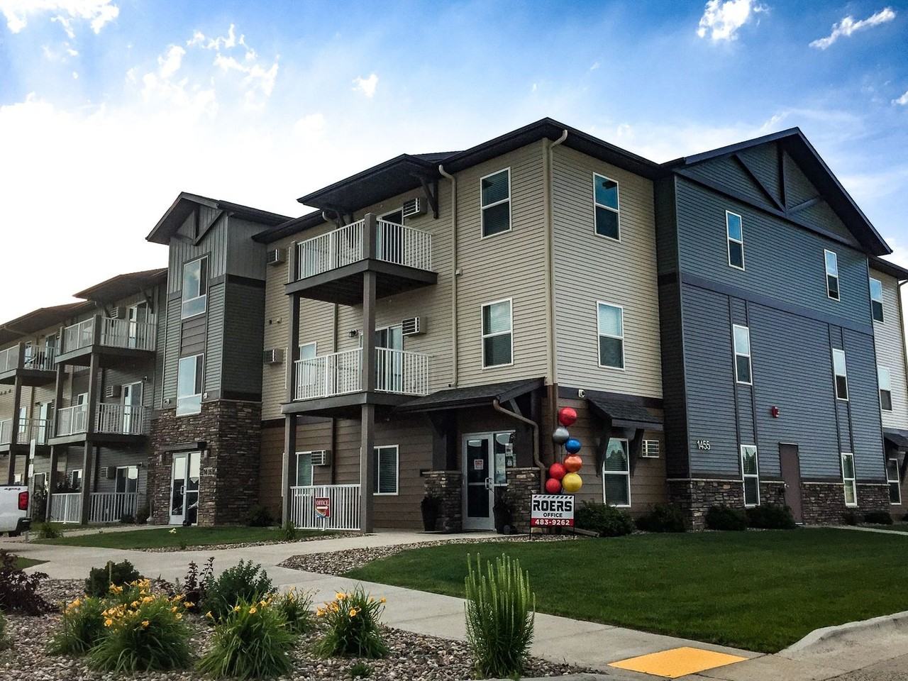 West Ridge Apartments - Photo 2 of 50