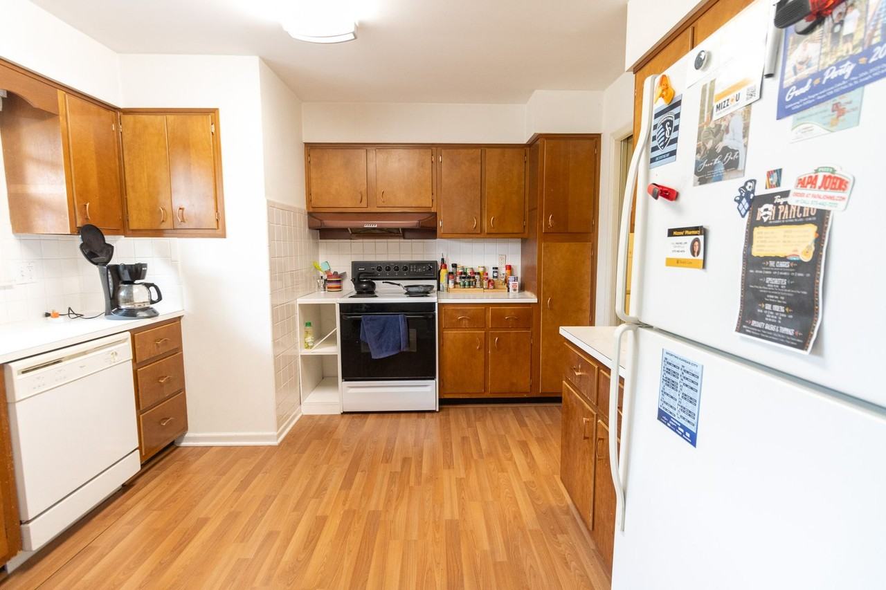 108 E Burnam - Photo 4 of 27