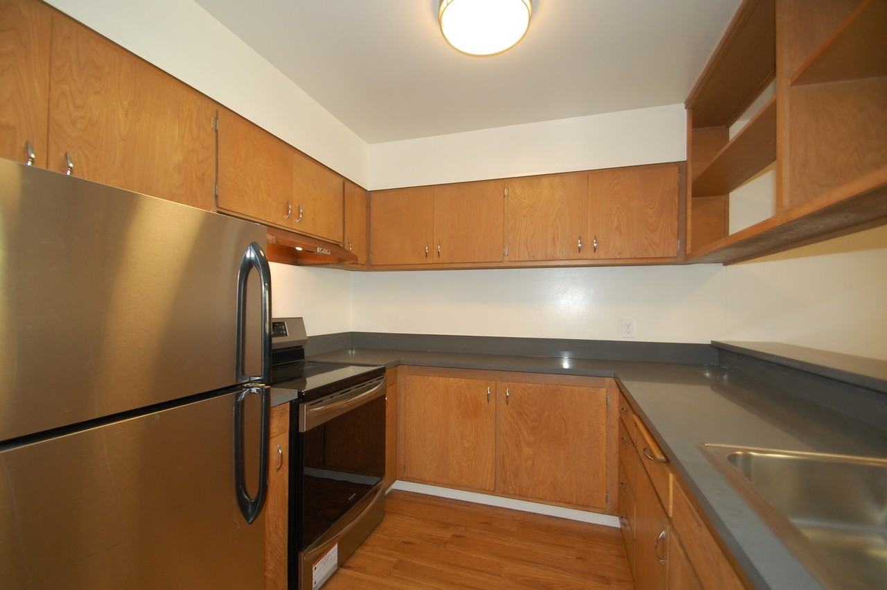 0740O - The Mariposa Apartments - Photo 3 of 20