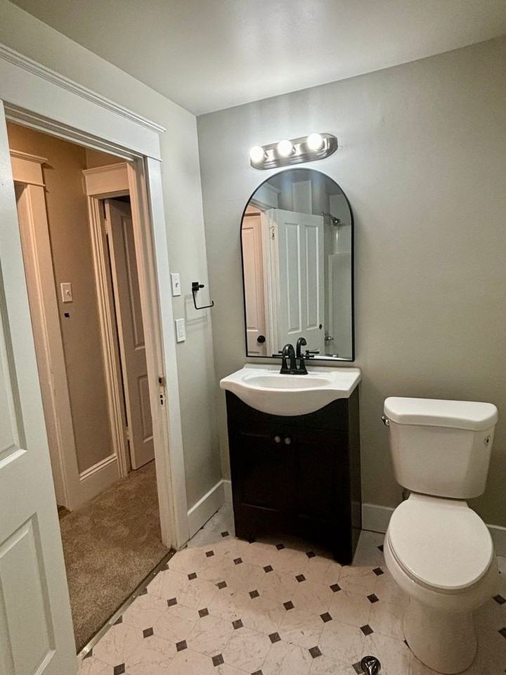 36 S. Market St. - Photo 2 of 12