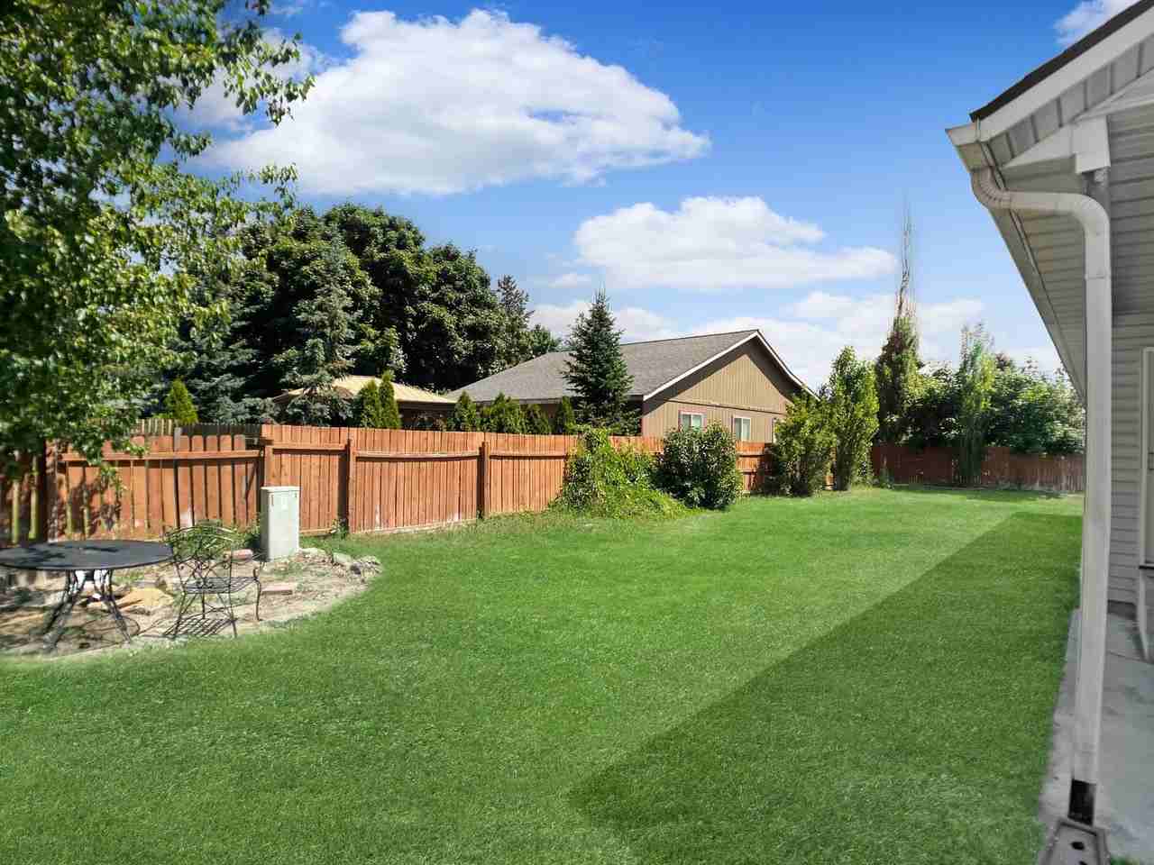 5160 N Abbey Ct - Photo 3 of 15