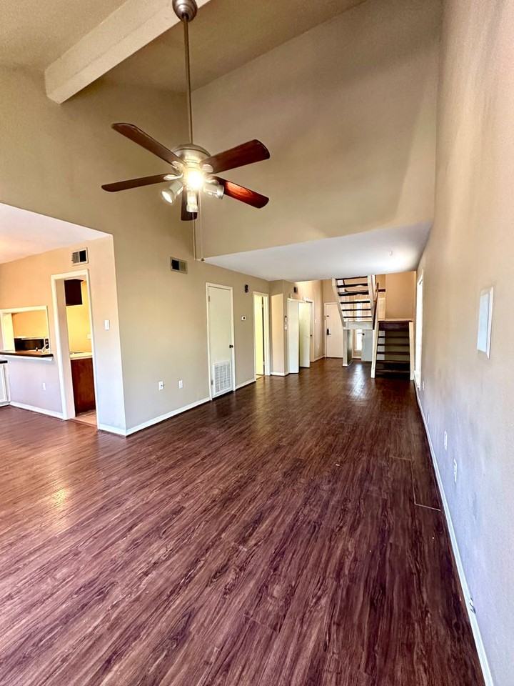 1334 Sharlo Ave - Photo 6 of 12