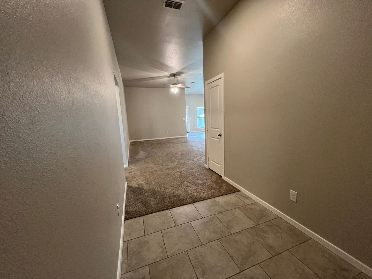 13703 Terrell Ave - Photo 6 of 34