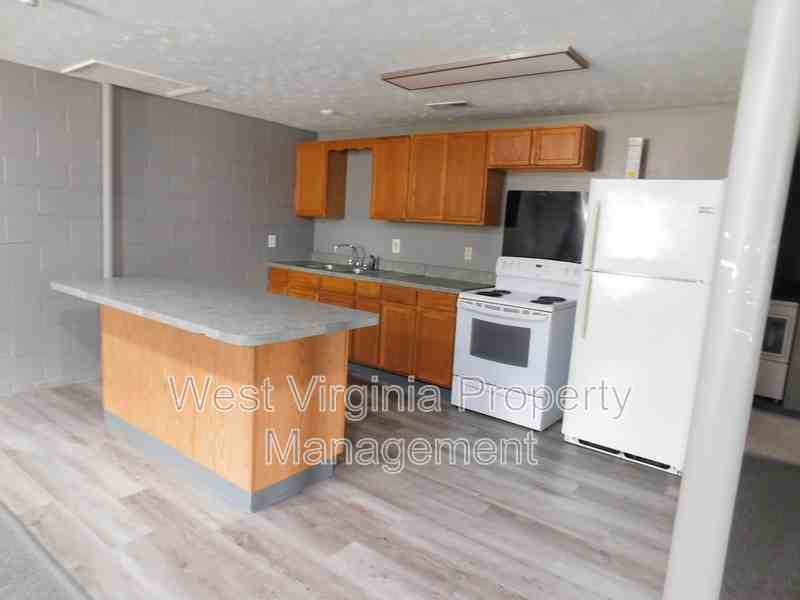 701 1st Ave - Photo 4 of 14