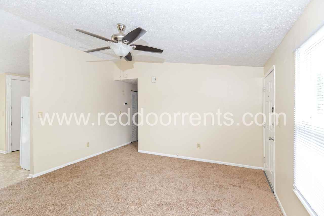 618 Bremerton Dr - Photo 3 of 25