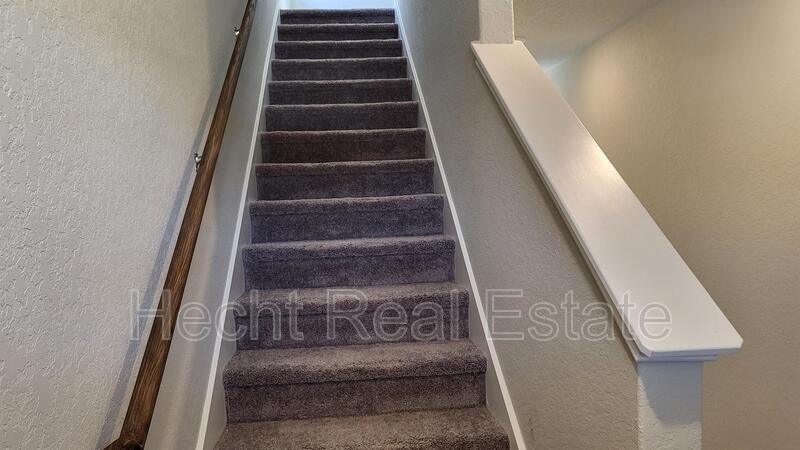 2440 Ayers Dr - Photo 7 of 40