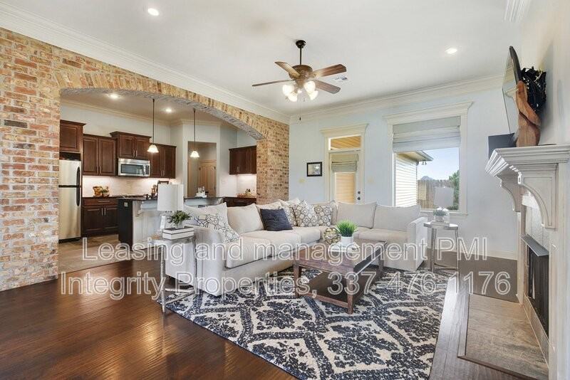 308 Overbrook Dr - Photo 4 of 19