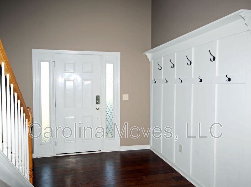 689 Flintrock Dr - Photo 5 of 29