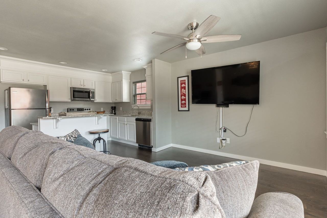 2805 W Lakewood Dr - Photo 4 of 25