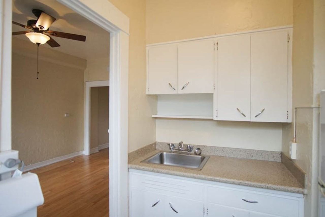 715 Sw King Ave #32 - Photo 5 of 10