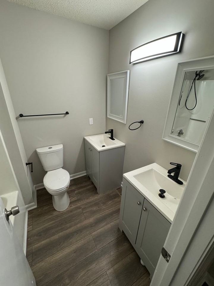 2816 Coosa Circle Northwest - Photo 2 of 11