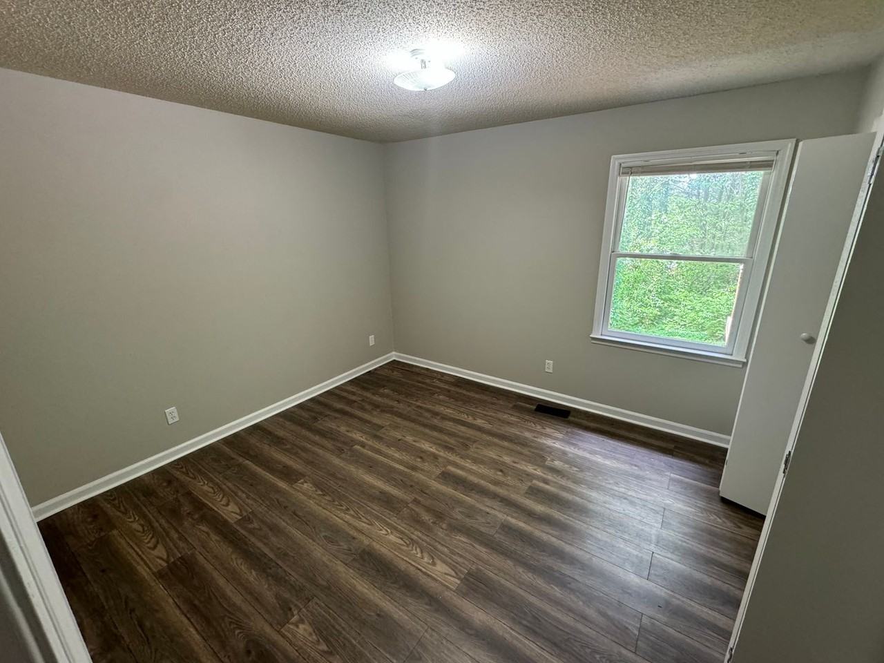 2816 Coosa Circle Northwest - Photo 4 of 11