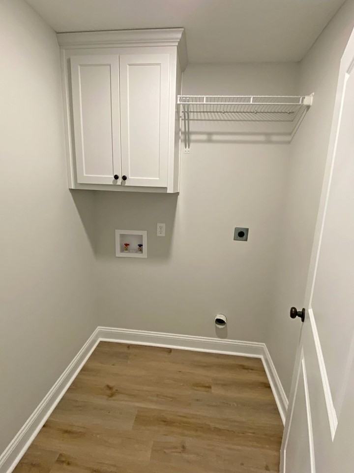 421 Peters St - Photo 3 of 19