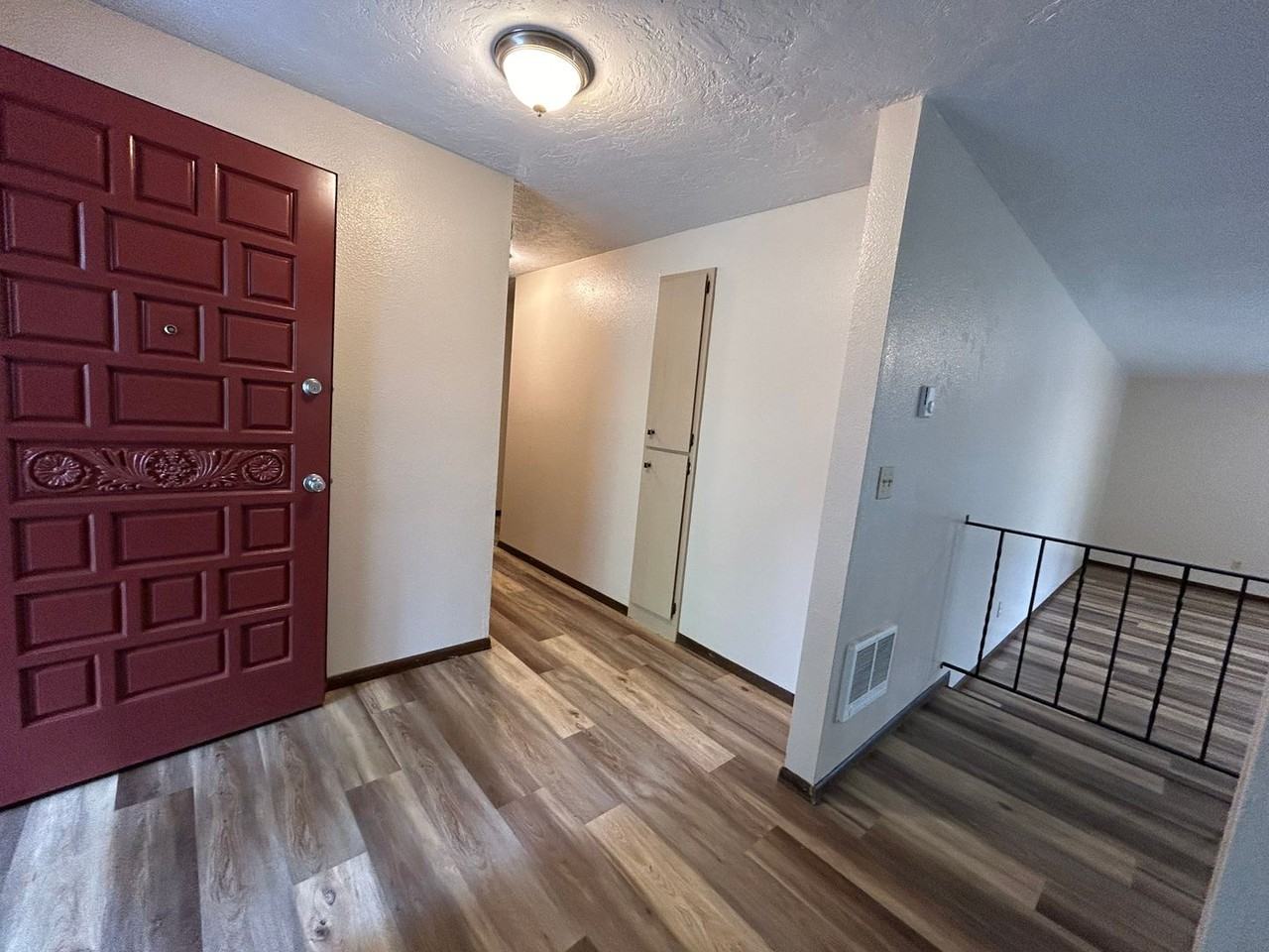 4007 Rosewood St - Photo 2 of 25