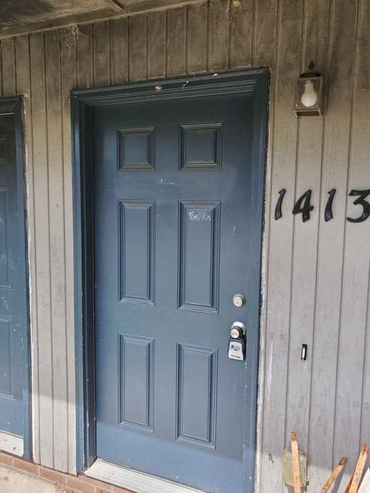 1413 Tangora Ln - Photo 2 of 19