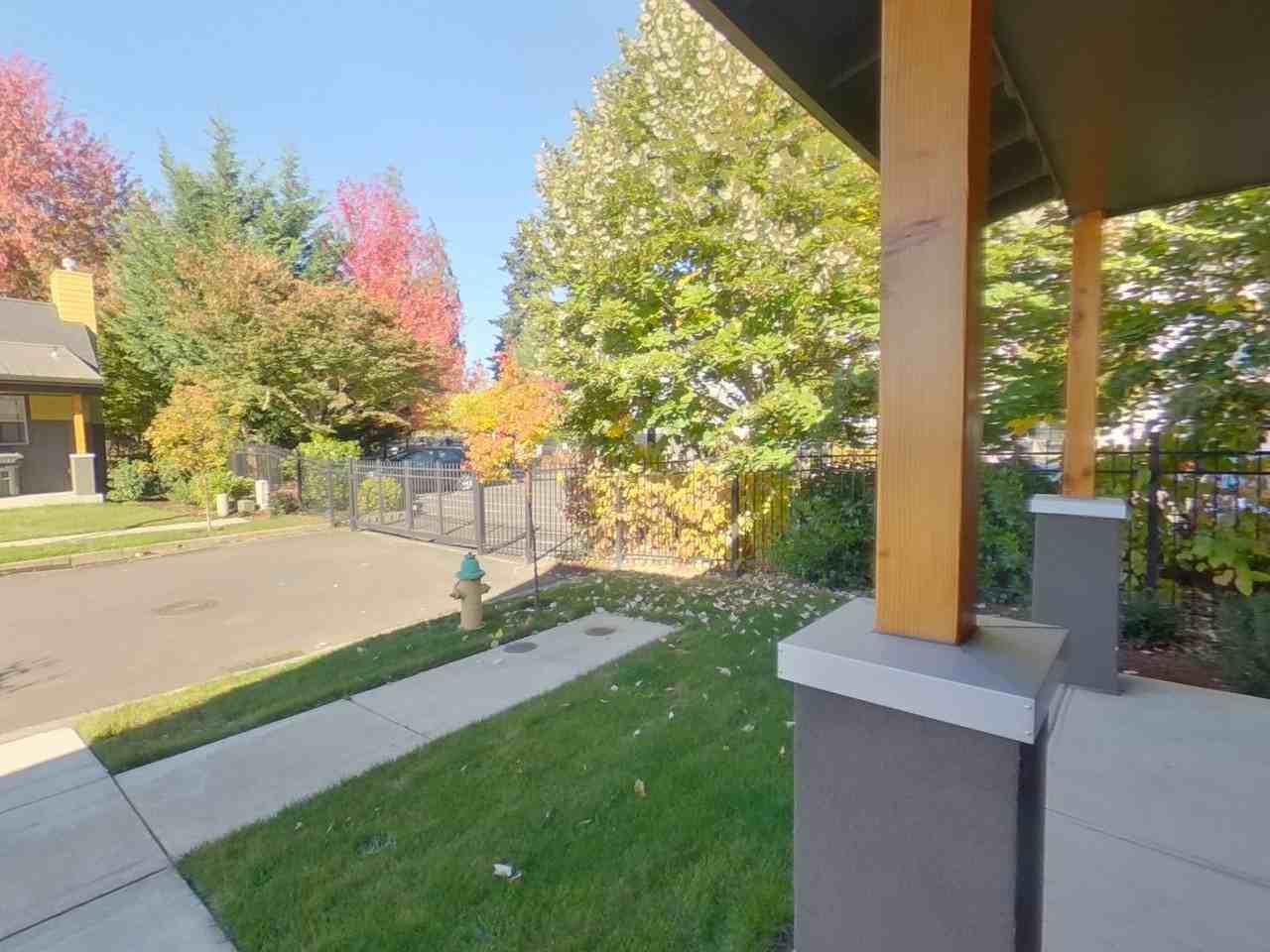 315 Mia Ln - Photo 2 of 25
