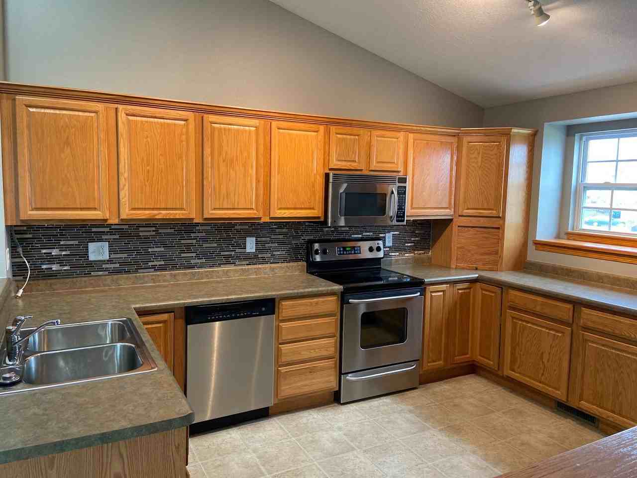 1627 Vandello Cir - Photo 2 of 17