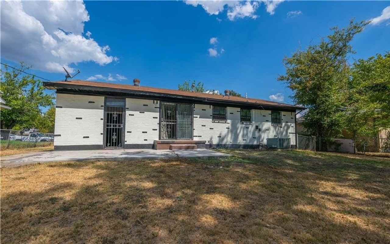 1407 Connell Dr - Photo 2 of 20