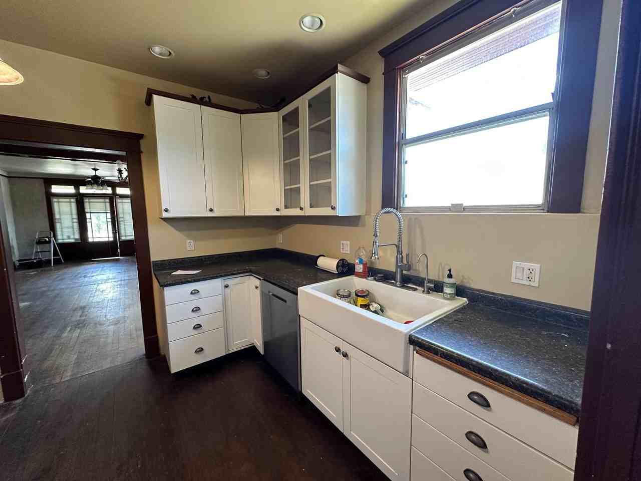 40 Garden St - Photo 3 of 4