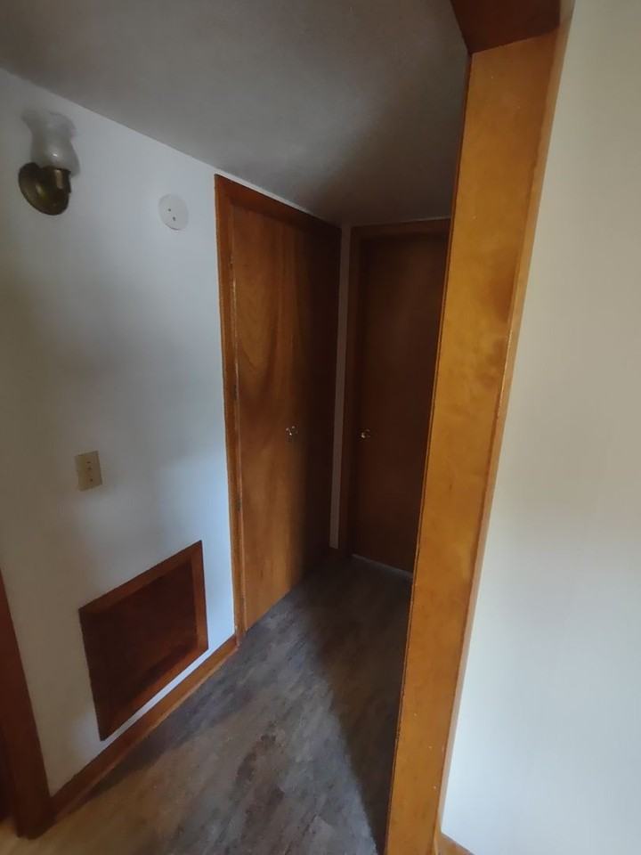 1609 N Eisenhower Dr - Photo 4 of 14