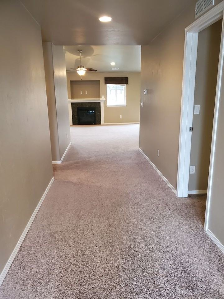 1220 W Sanetta St - Photo 2 of 32