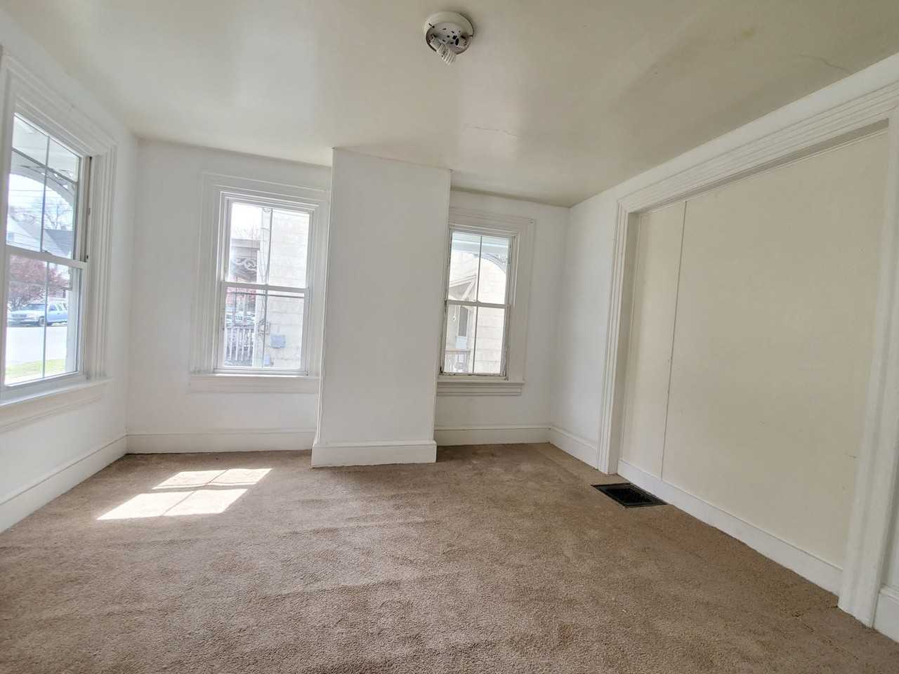 144 East Ave - Photo 3 of 33