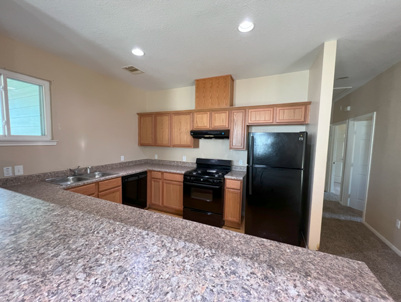 5030 Marietta Ln - Photo 6 of 22