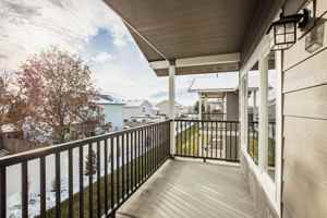 featured image of 384 E Kathleen Ave