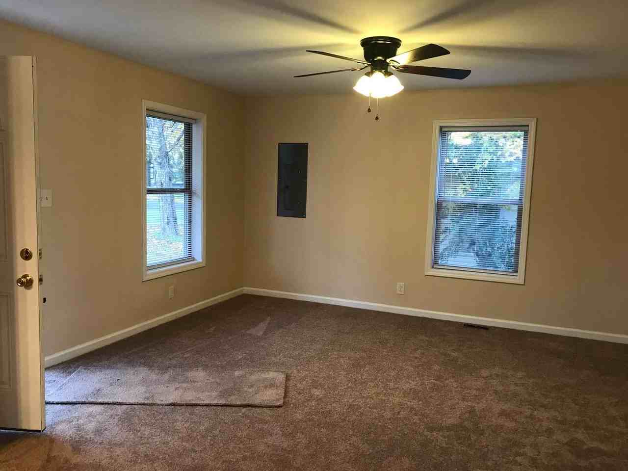 750 Robb Ave - Photo 2 of 25