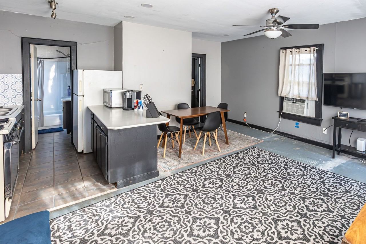 1229 1/2 S Owasso Ave - Photo 5 of 19