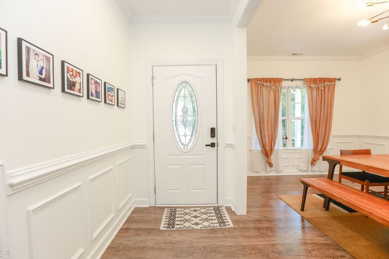 3917 Columbus Ave - Photo 3 of 50