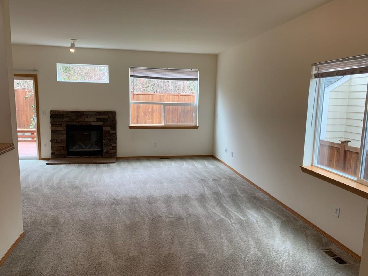 19388 114th Pl Se - Photo 7 of 29