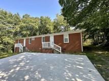 Locust Dr - 894 / 896 - Photo 1 of 1