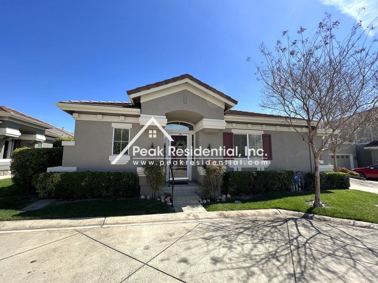 279 Marsalla Dr - Photo 2 of 25