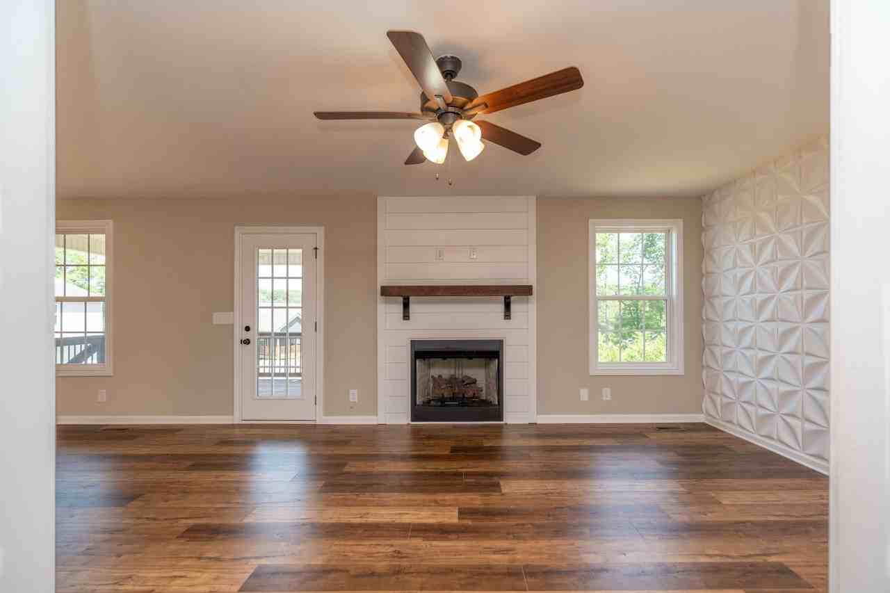 1325 Shockey Dr - Photo 4 of 30