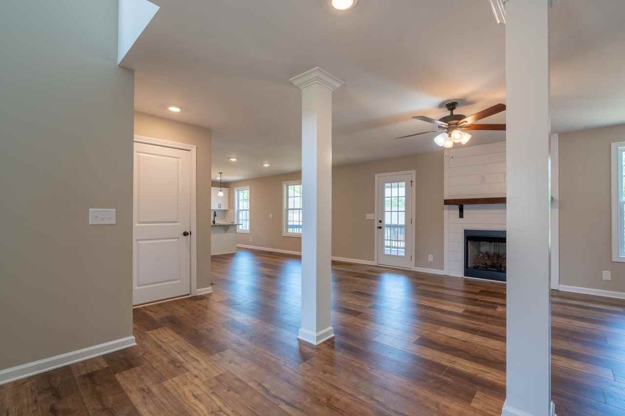 1325 Shockey Dr - Photo 5 of 30