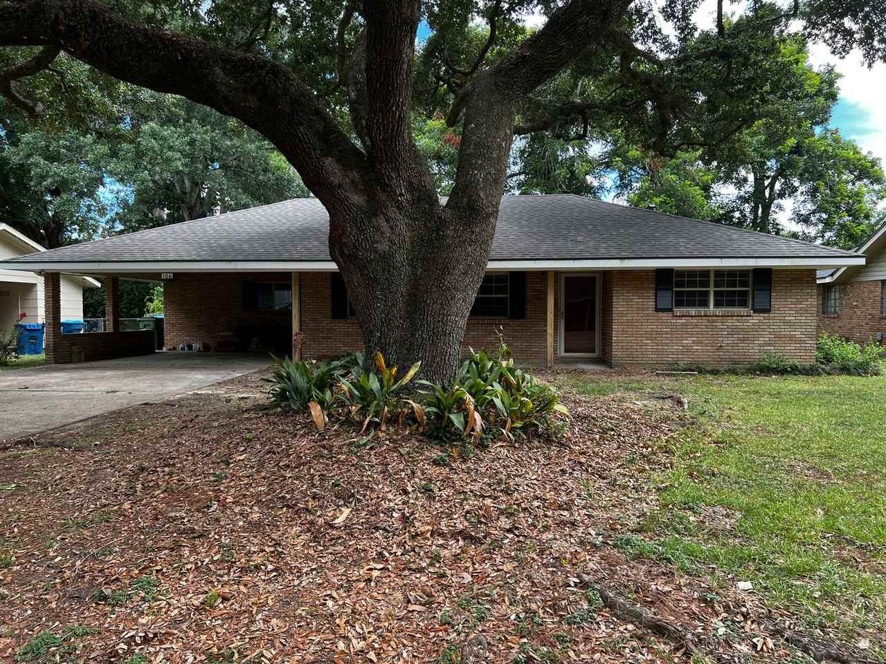 106 Claymore Dr - Photo 2 of 15