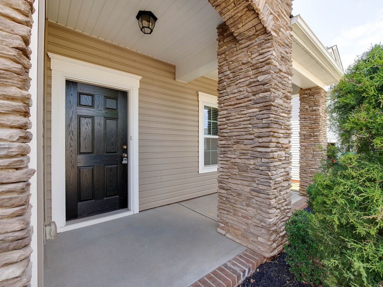 7817 Hereford St - Photo 2 of 50