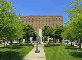 featured image of 607 Second Avenue