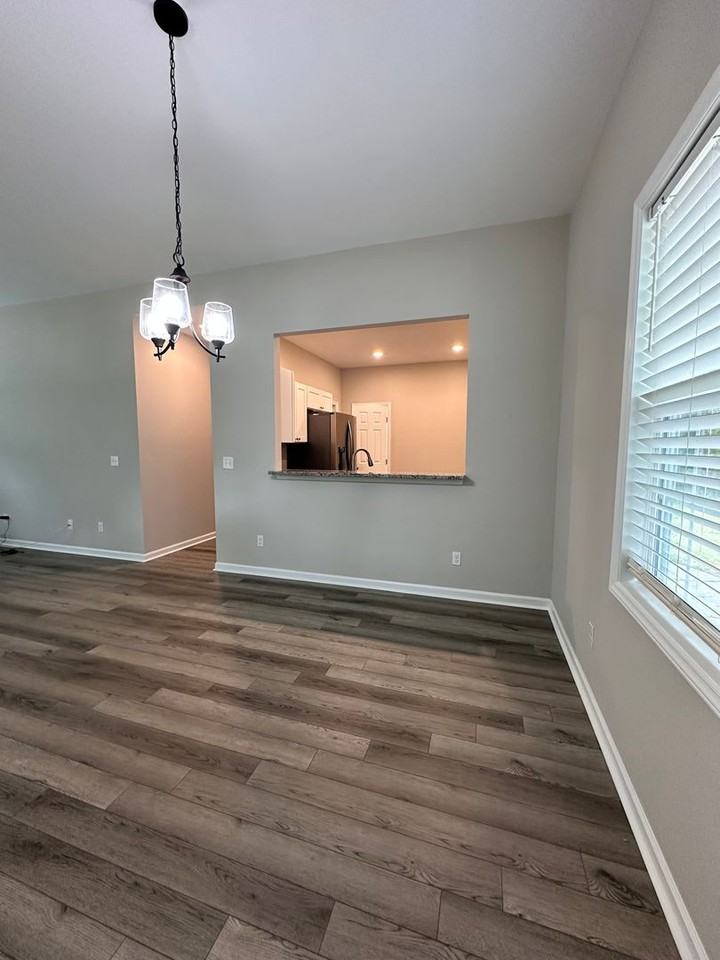 241 Bynum Street - Photo 7 of 30